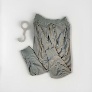 Athleta Attitude Mid Rise Jogger | Green Olive 6 Petite